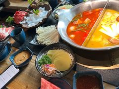 -湊湊火锅·茶憩(南京东路悦荟店)