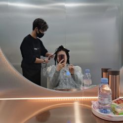-Tloml salon