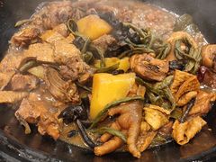 -锅老头海鲜铁锅炖