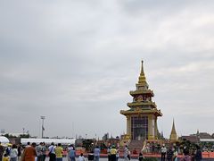 -皇家田广场(อนุสาวรีย์ทหารอาสา)