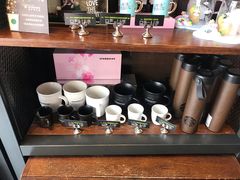 零售区-星巴克臻选(南京江宁万达广场店)