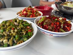-独一佳老胡湘菜馆(矿山路店)