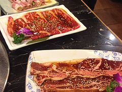 黄金牛仔骨+味增小排+培根芦笋卷-梦山水日本烧肉(五四广场店)