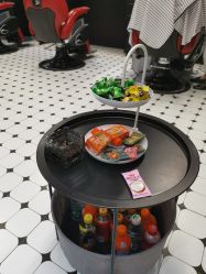 -老男孩男士理容馆·理发·烫染·修面