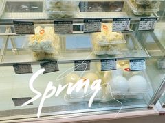 -白玉兰食品甜凤店(合生汇店)