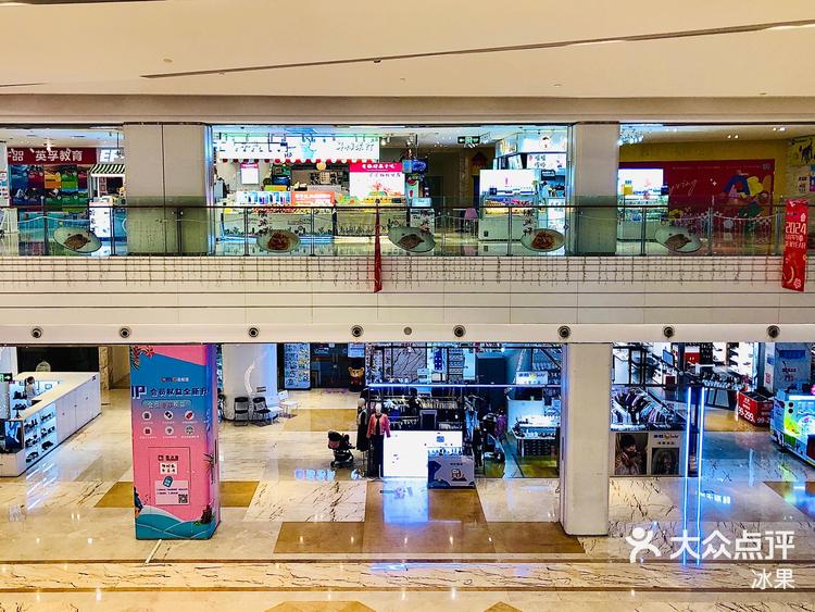 人气不弱商铺云集深藏不露的小商场只因四通八达