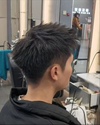 -乾健·烫染·接发SALON