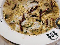 -渔语鱼酸菜鱼新川菜(来福士店)