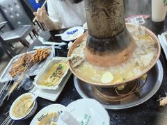 -楼外楼大刀肉传统火锅居(幸福街店)