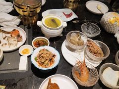 -半岛翡丽海鲜自助餐厅(观风亭店)