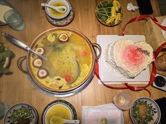 -洱火云南酸菜牛肉火锅(石景山当代商城店)