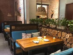 -苹果树下艺术餐厅(宋庄店)
