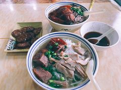 -香辉食馆(新兴路店)