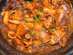 小管鱿鱼豉香焗-胡叨叨黄油砂锅焗海鲜(百家湖1912店 )