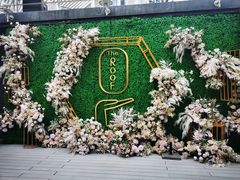 -The ROOF (通盈中心店)