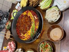 -黄潇洒老火锅(九眼桥宏济巷店)