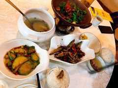 -丹江口渔村·湘味厨房(桃园店)