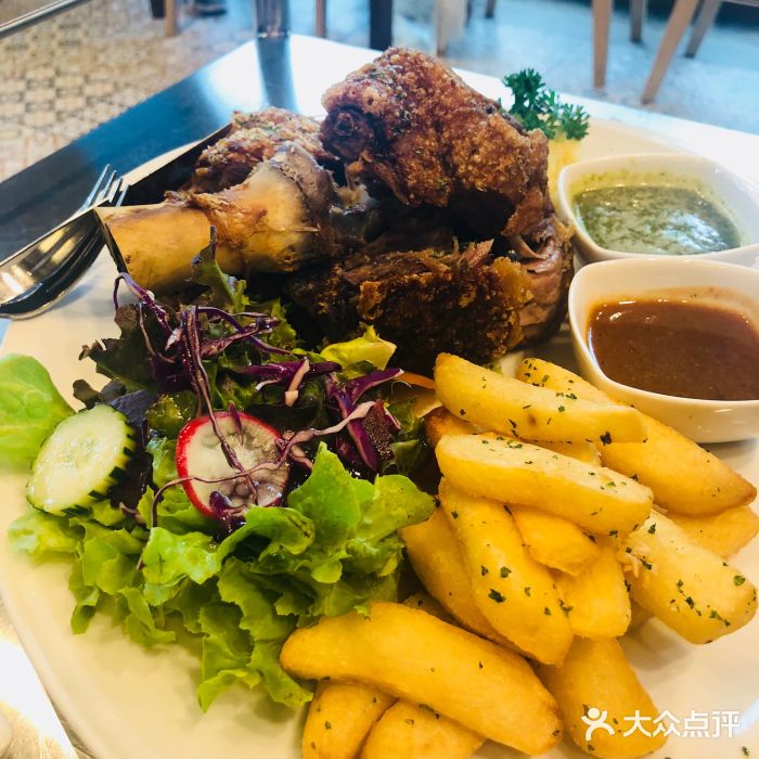 Chom Cafe and Restaurant图片