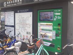 -白石桥南(地铁站)