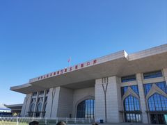 -霍尔果斯国门景区