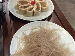 -佬土鹅肠火锅(解放路店)