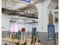 -中山公园-龙之梦停车场