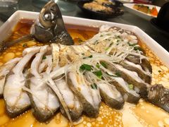 清蒸武昌鱼-莲餐厅·湖北菜·藕汤是头牌(愚园路店)