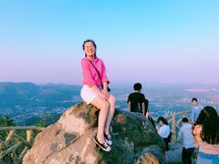 -鬼笑石后山停车场