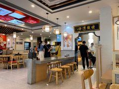 -佬钱湾仔(衣裳街店)