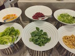 -南郊宾馆·风味自助餐厅·山东十六地市特色菜