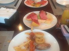 -荣誉国际酒店-云顶旋转餐厅