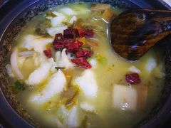 -周鱼小馆石锅酸菜鱼(活力汇店)