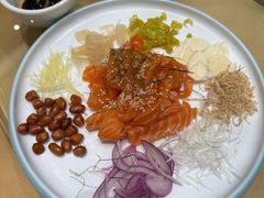 捞起三文鱼-鹅公村·国家非遗传承(荔湾店)