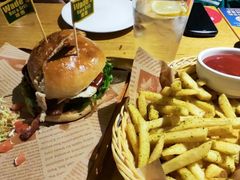 -味德西餐音乐酒吧 Wade's Bar&Grill