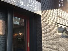 门面-HIGH FIVE哈福手工汉堡(桂林路店)