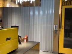 -麦当劳(中二横路店)