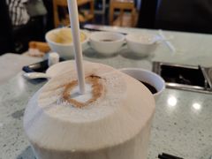 海南鲜椰青-烹然四季椰子鸡火锅(团结湖总店)