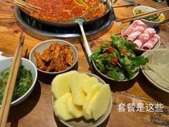 -四小区火锅·巷子里的重庆火锅(花照壁店)