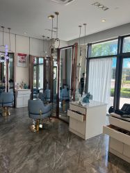 -MY WAY SALON