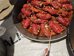 -巴厘龙虾·榜首油焖大虾(音乐学院·沿江酒馆店)
