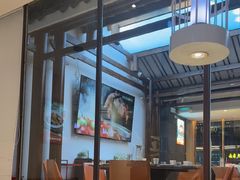 -阿瓦山寨·湘菜现炒·剁椒鱼头王(咸阳总店)