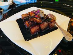 黑松露红烧肉-北京四季酒店·采逸轩