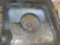 -老牌坊云南鱼豆花火锅(爱建店)