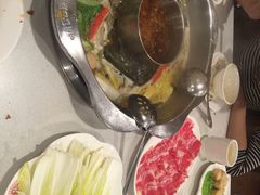 新地购物中心猪圈火锅-保利MALL(天鹅湖店)