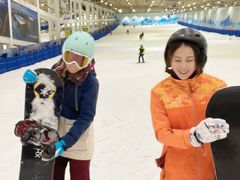 -乔波室内滑雪场