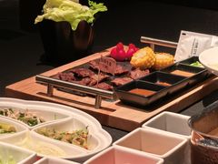 -左庭右院鲜牛肉火锅黑金店(陆家嘴中心店)