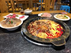 -一斗火锅·招财羊毛肚(泰吉滨江店)