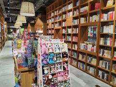 -百新书局(尚悦湾店)