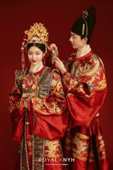 点击看大图 -挪娅婚纱摄影皇家会所