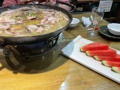 -大宝全猪馆(南京路店)